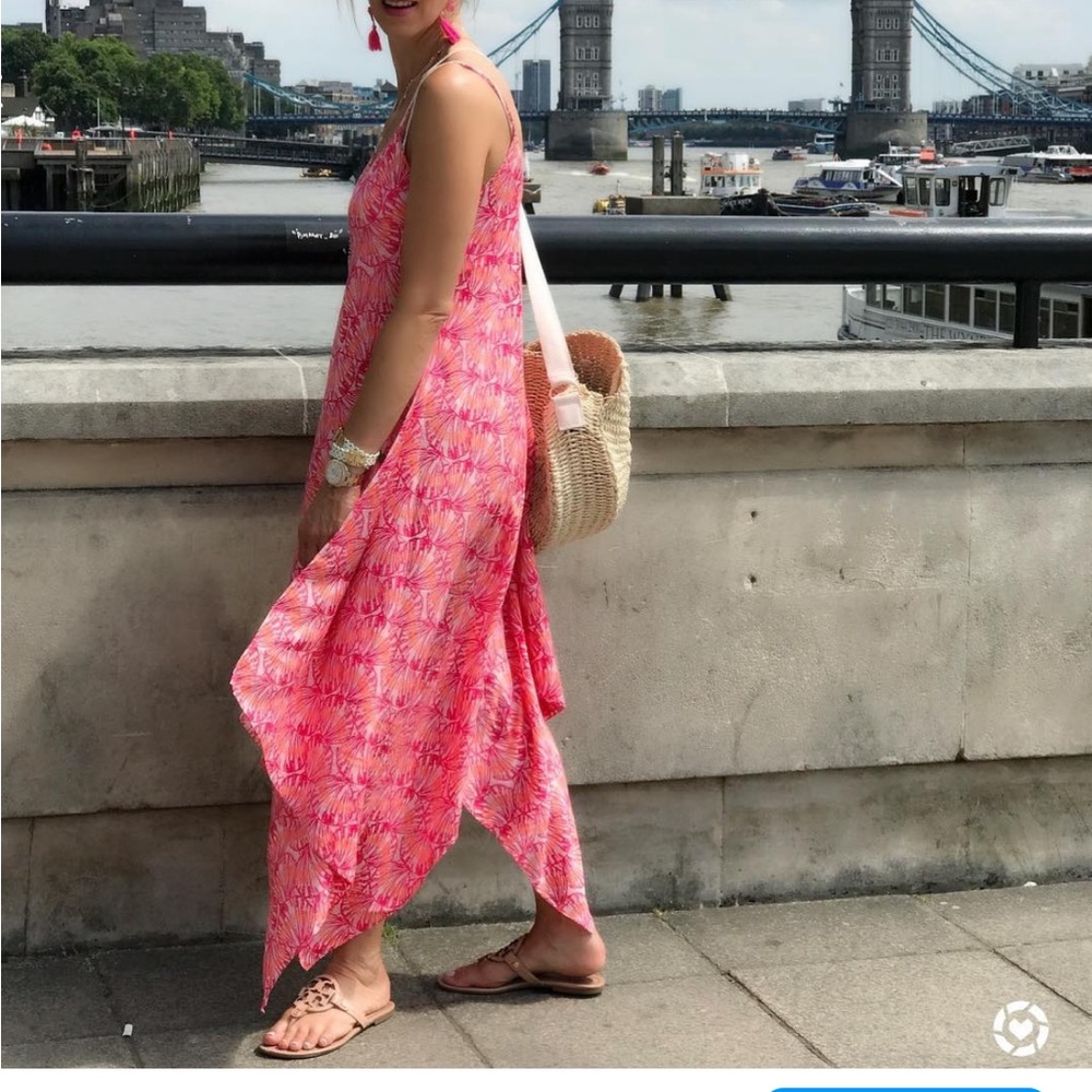 Vineyard Vines seashell hankerchief hem dress